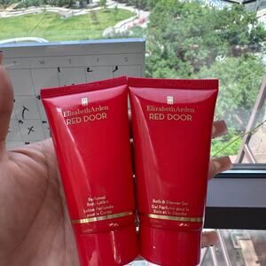 Elizabeth Arden red door bundle
